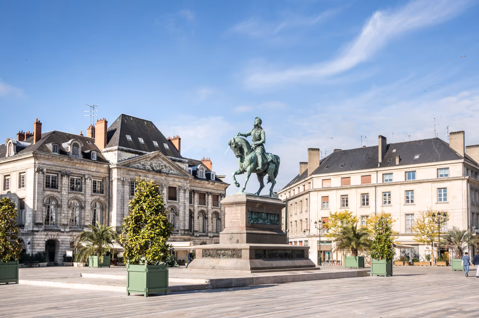 Régionales 2021 : Et si la droite et le centre remportaient le Centre-Val de Loire ?